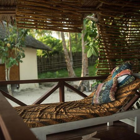 Simeulue Surflodges Lasikin Exterior photo