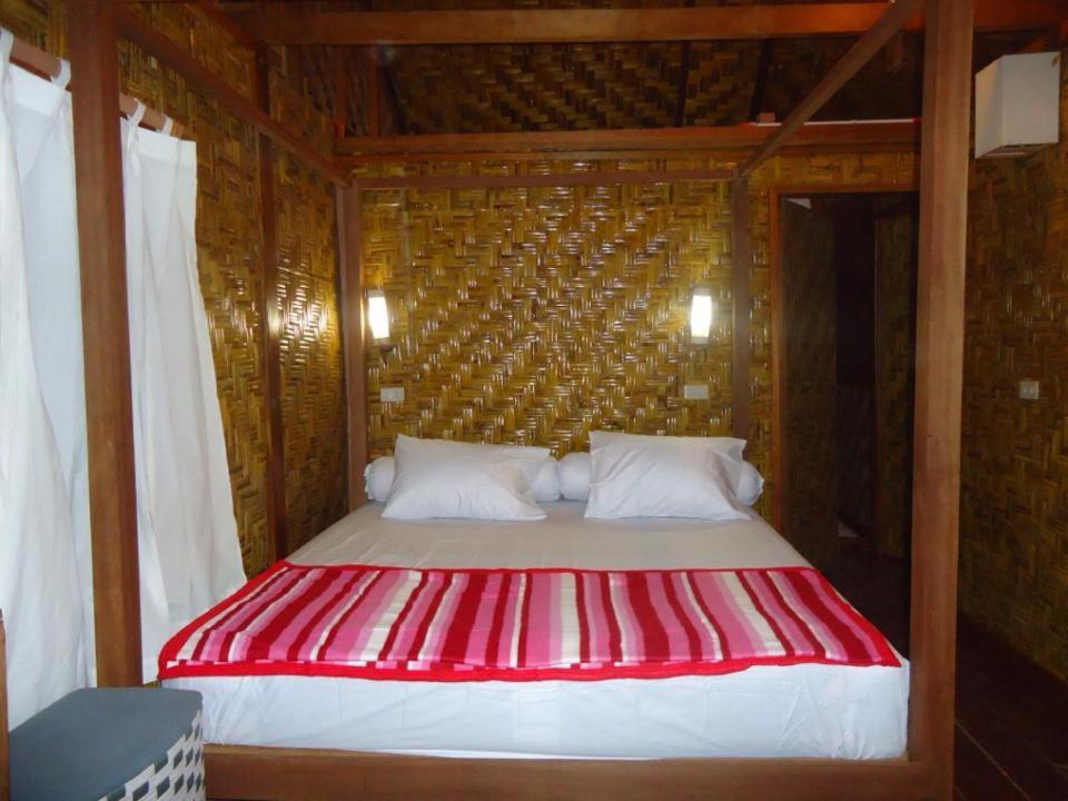 Simeulue Surflodges Lasikin Exterior photo