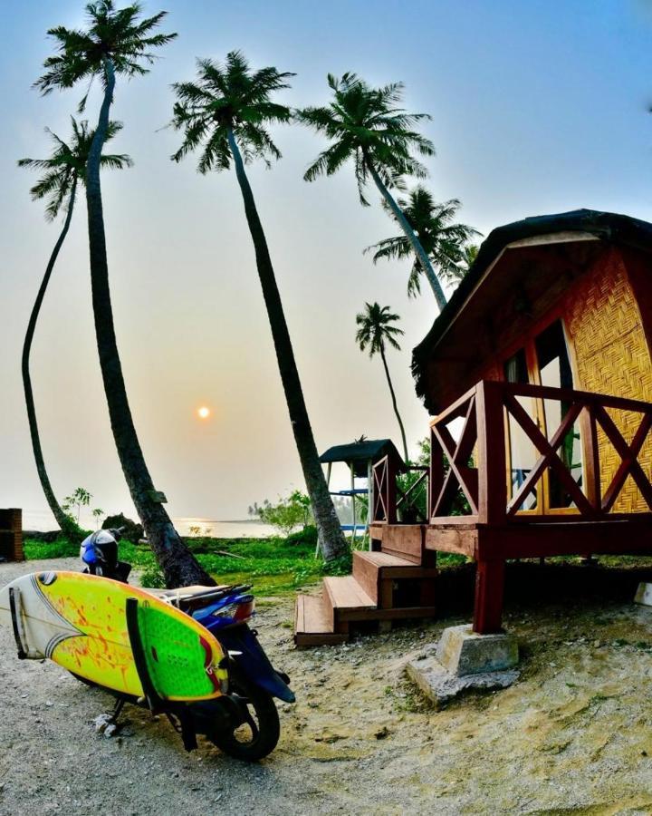 Simeulue Surflodges Lasikin Exterior photo