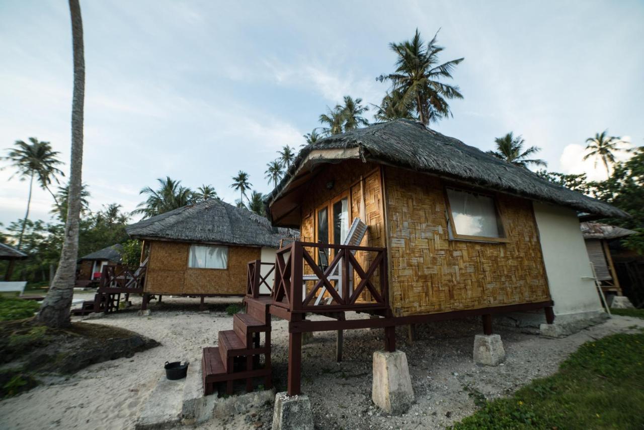 Simeulue Surflodges Lasikin Exterior photo